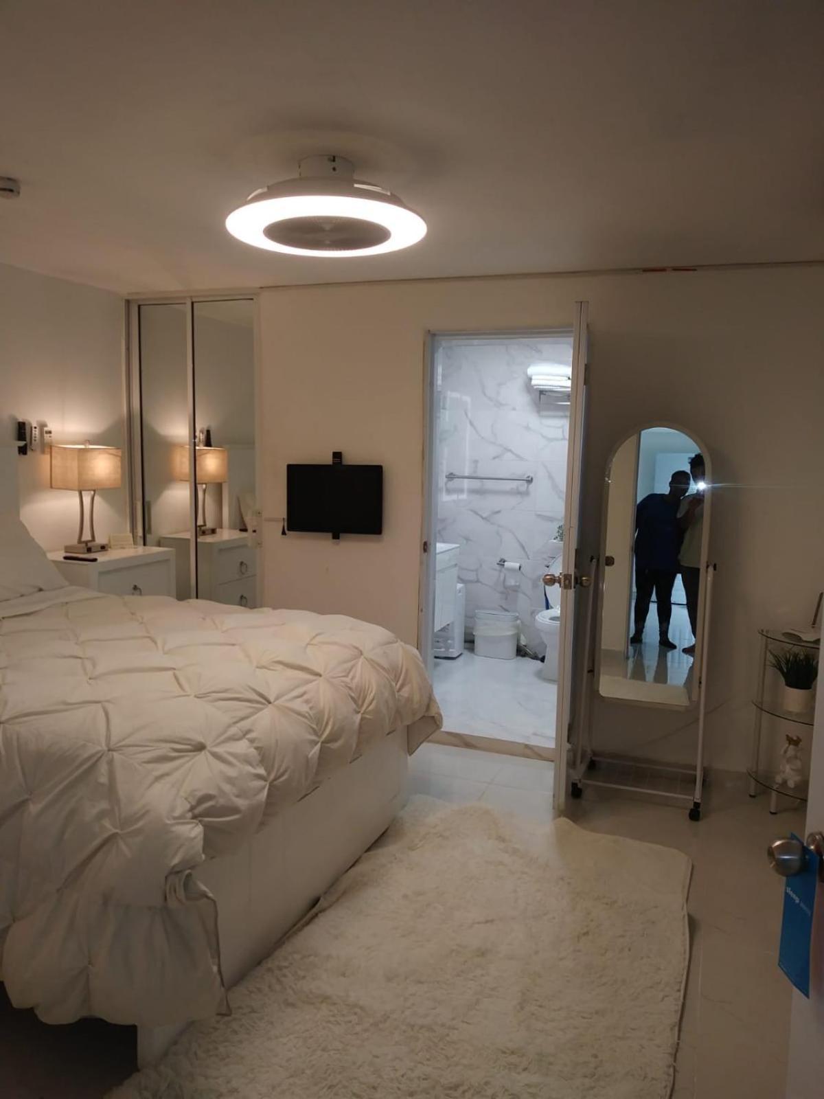 Luxury Hot Water,ac,wifi,ps3 Apartment