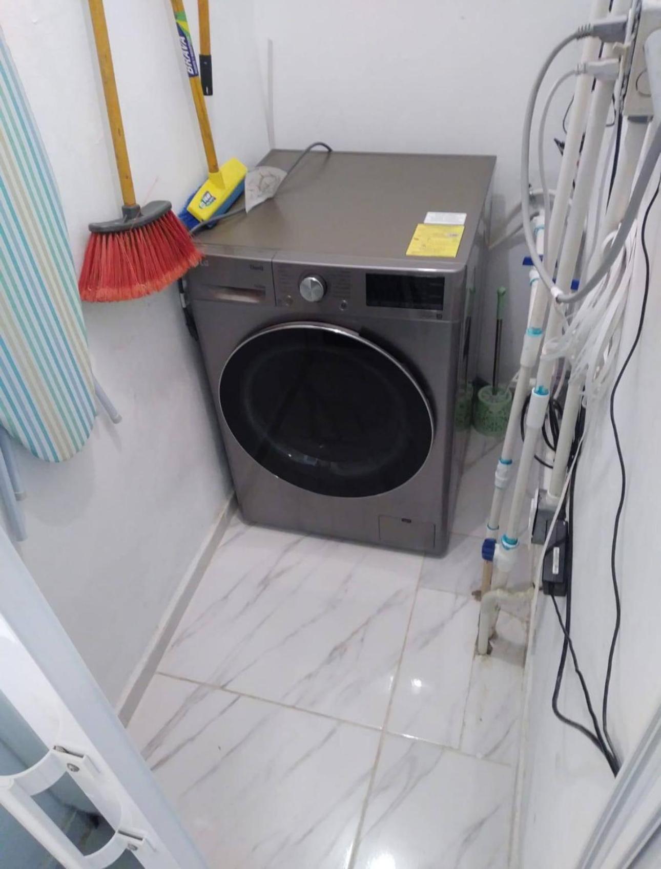 Apartment Luxury Hot Water,ac,wifi,ps3 *