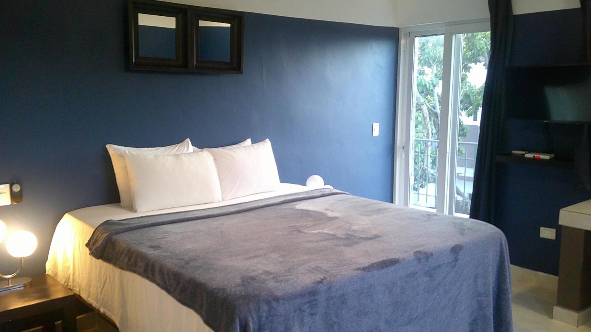 E&j Boutique Residences Guest house 3*