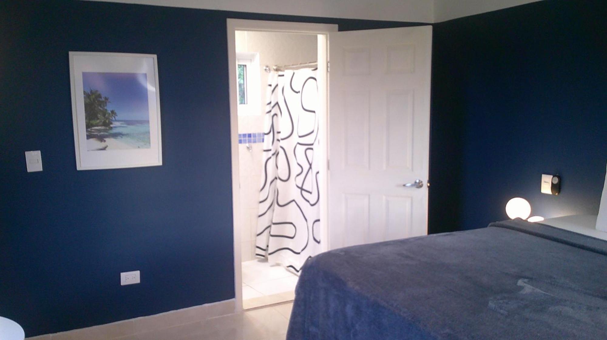 E&j Boutique Residences