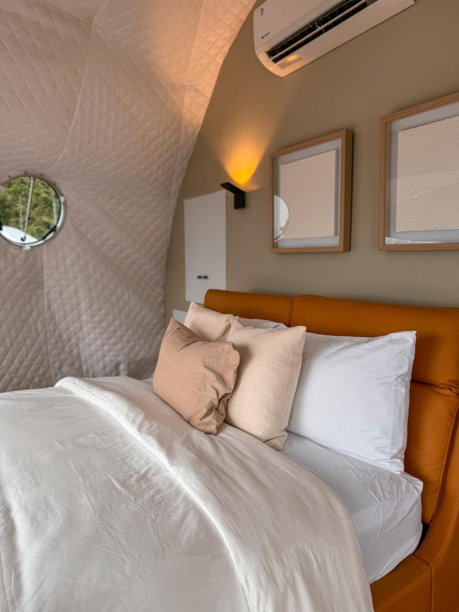 The Domes 5*