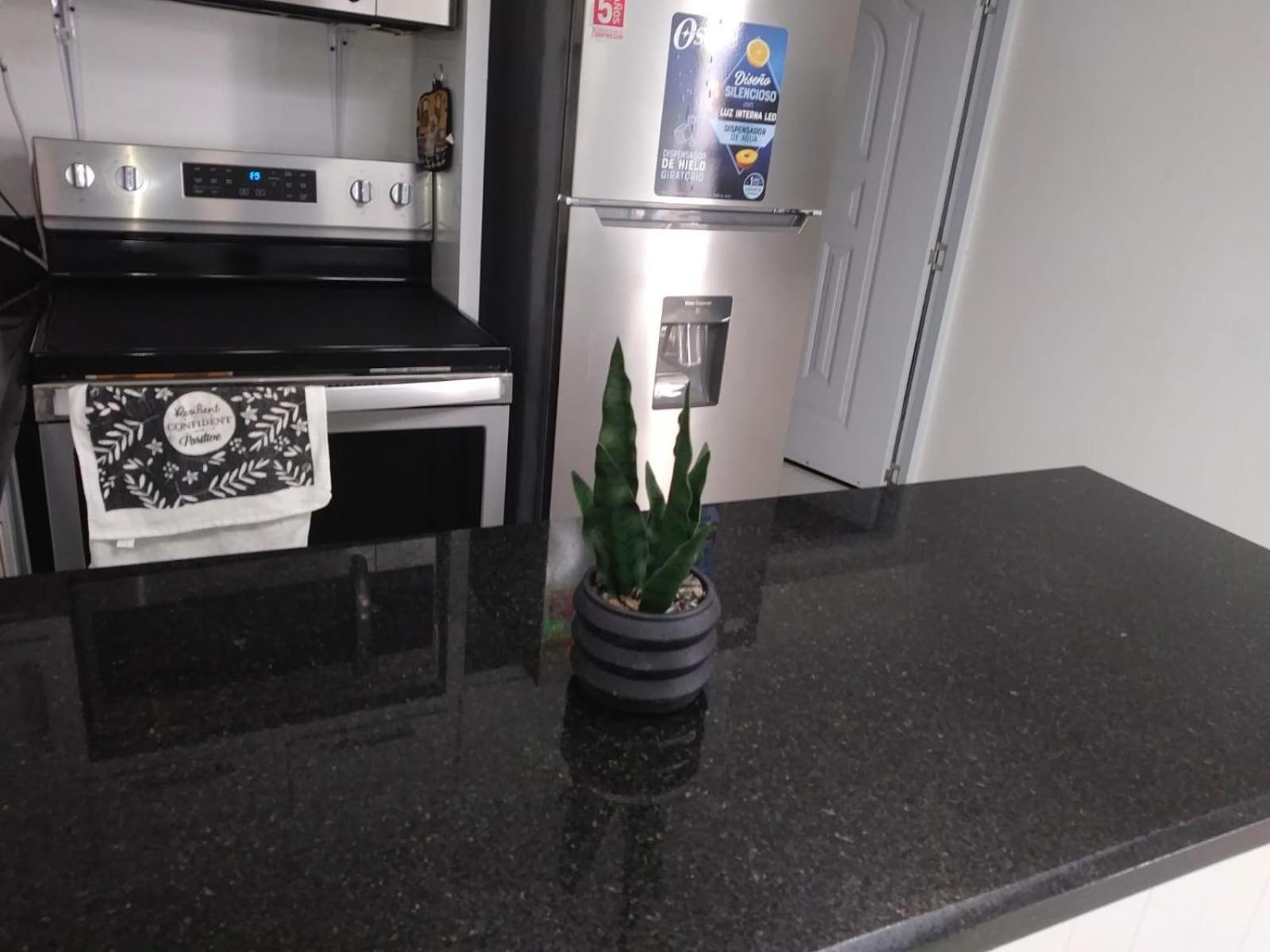 Apartment Luxury Hot Water,ac,wifi,ps3