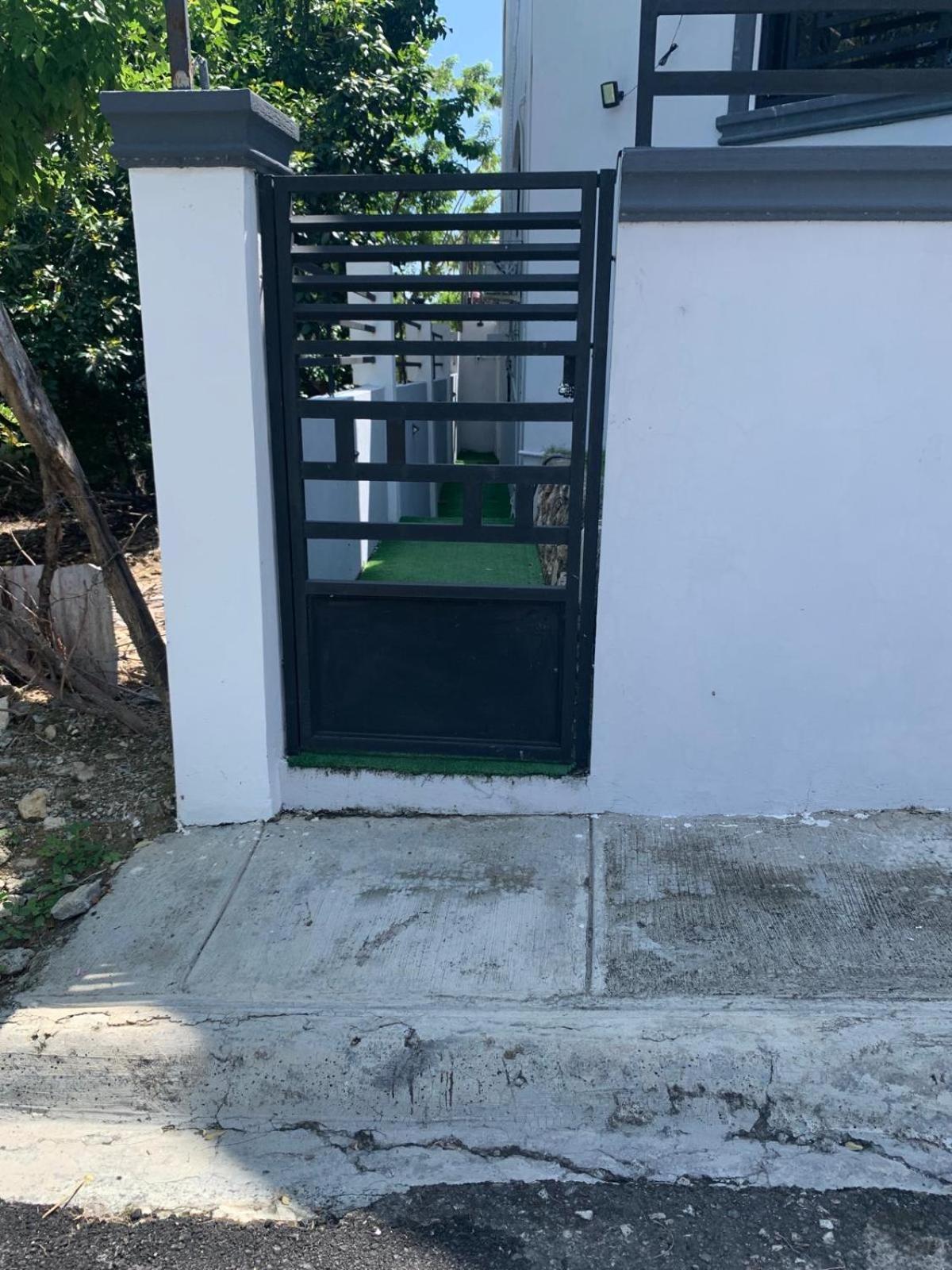 Luxury Hot Water,ac,wifi,ps3 Apartment *