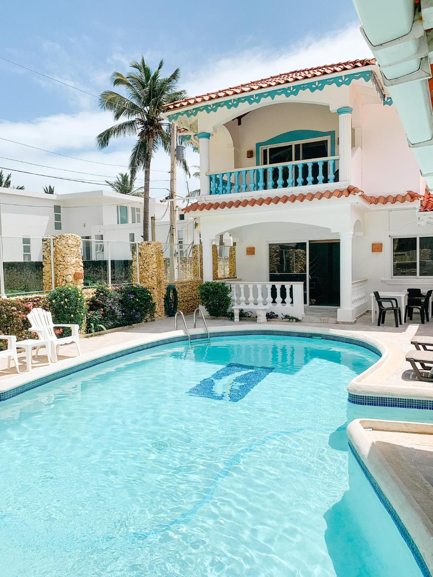 Brisas Doradas Beachfront Aparthotel