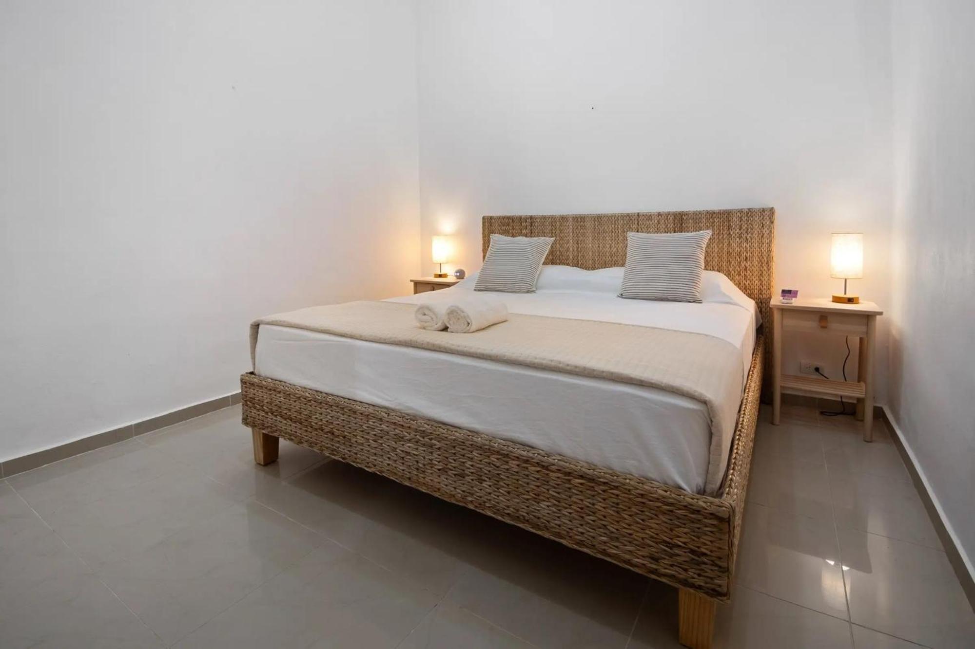 Brisas Doradas Beachfront Aparthotel *