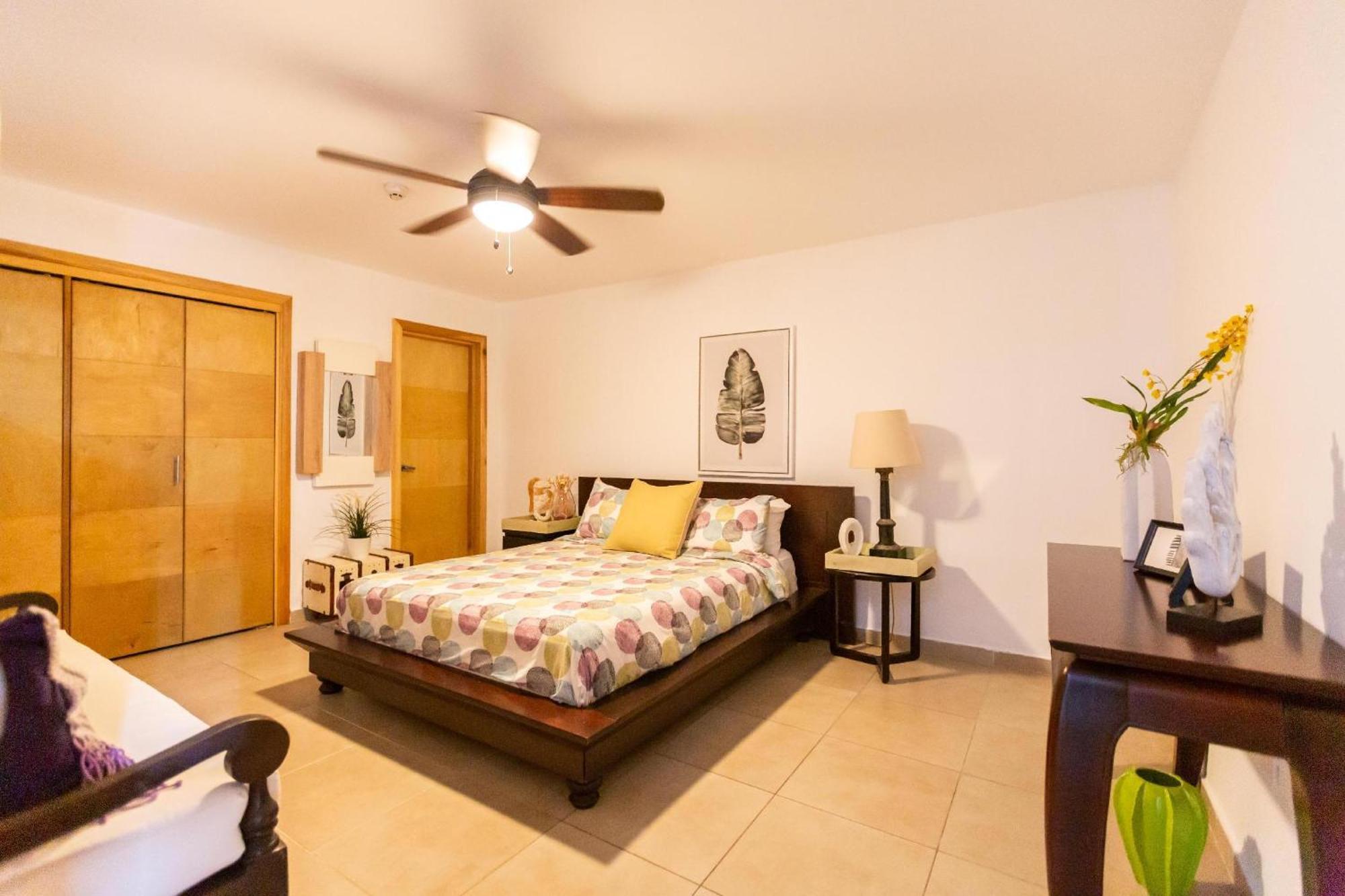 Marbella Beachfront Apartment *
