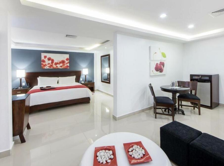 Hodelpa Centro Plaza Hotel