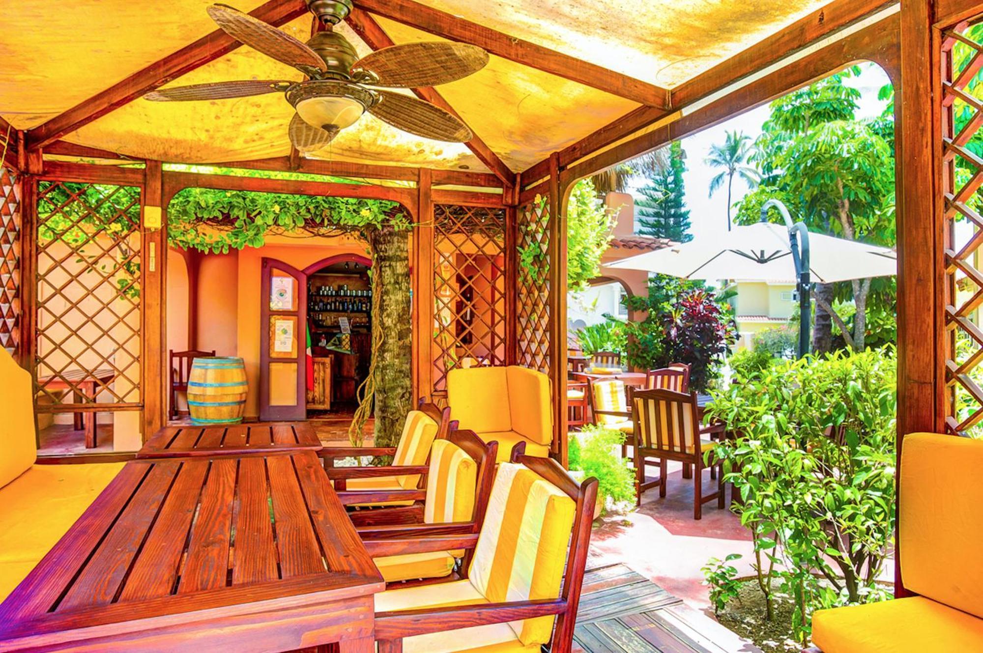 Tropicana Hotel