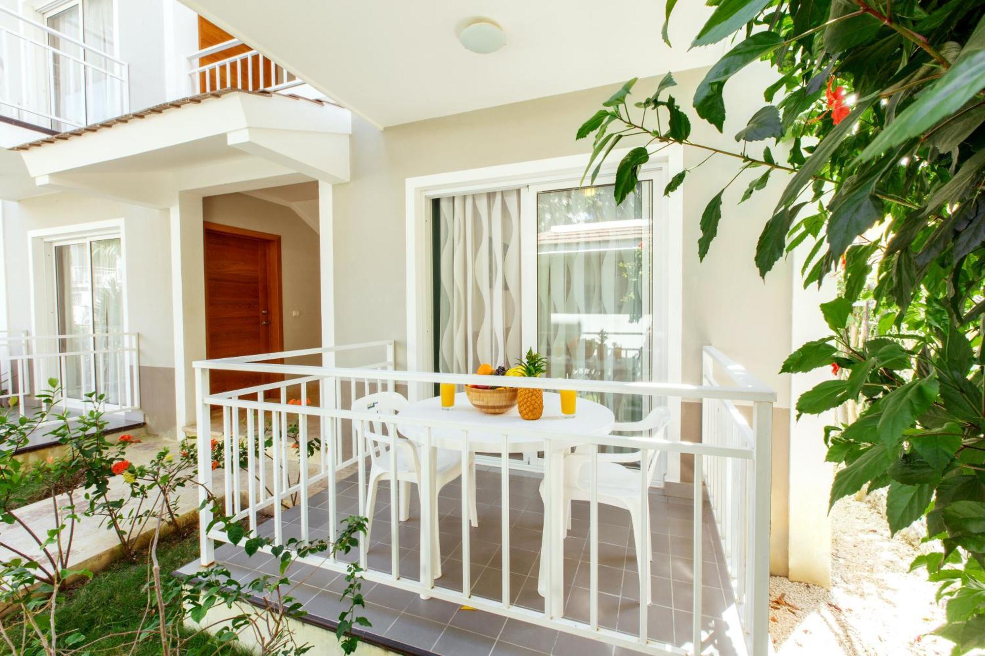 Tropicana Hotel