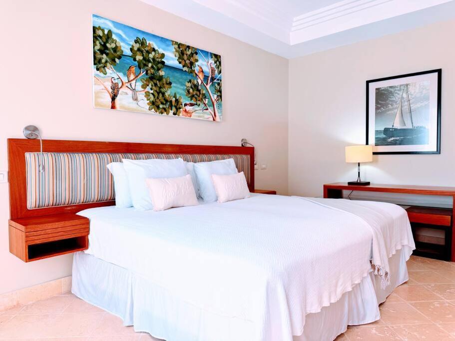 Your Private Pool, Marina Hot Tub & Grounds Apartment