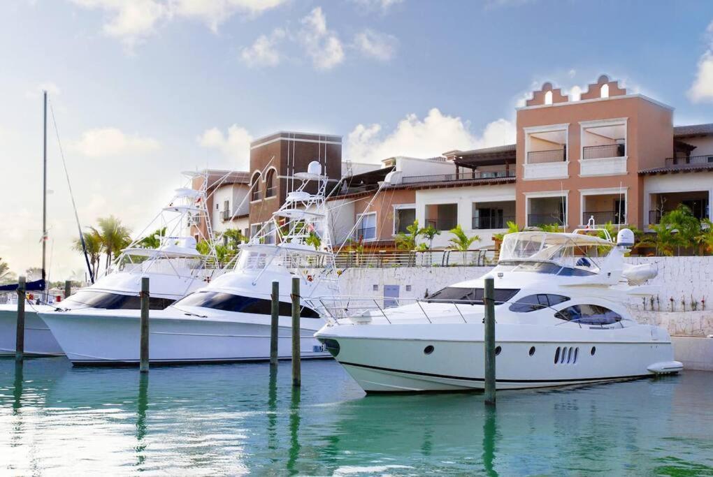 Your Private Pool, Marina Hot Tub & Grounds Apartment Punta Cana