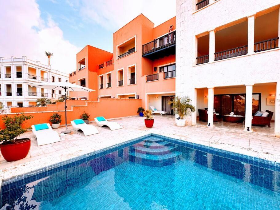 Your Private Pool, Marina Hot Tub & Grounds Apartment Punta Cana
