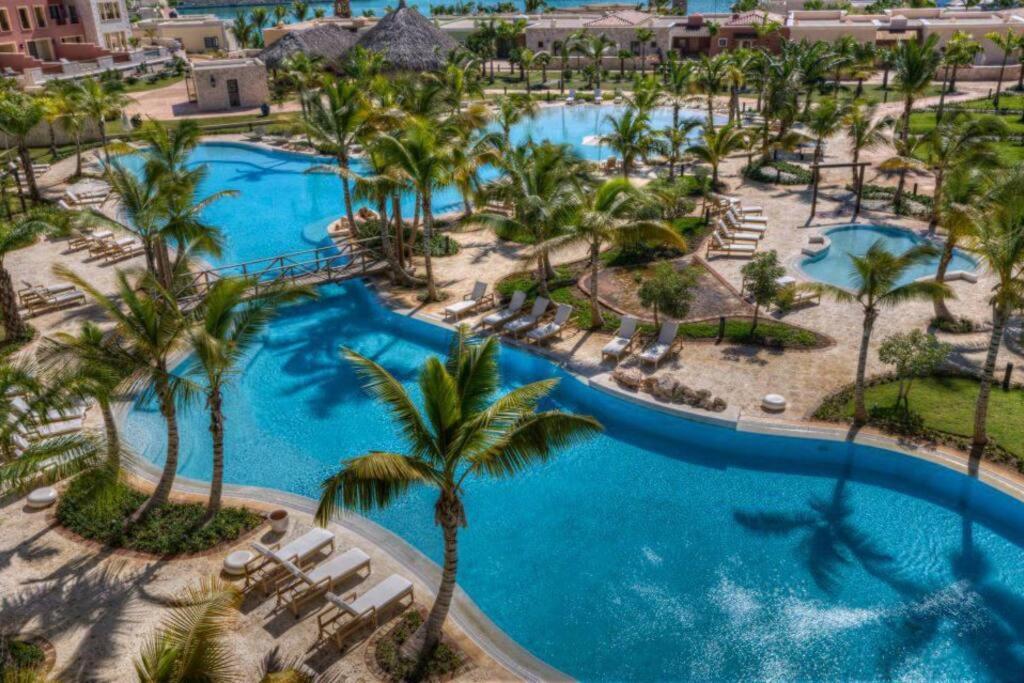 Your Private Pool, Marina Hot Tub & Grounds Apartment Punta Cana