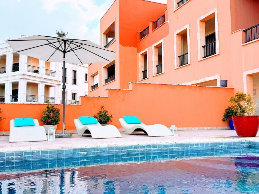 Your Private Pool, Marina Hot Tub & Grounds