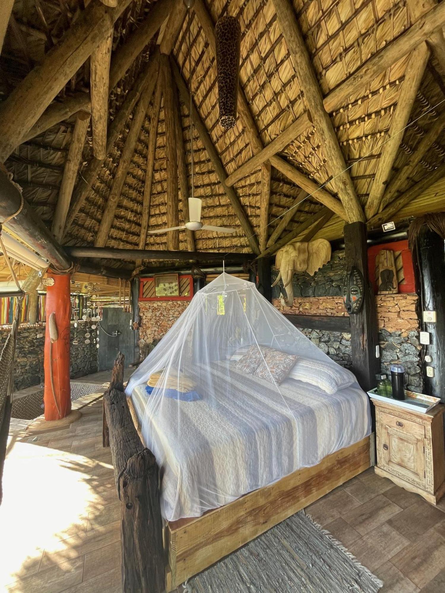 Casa El Paraiso, Eco