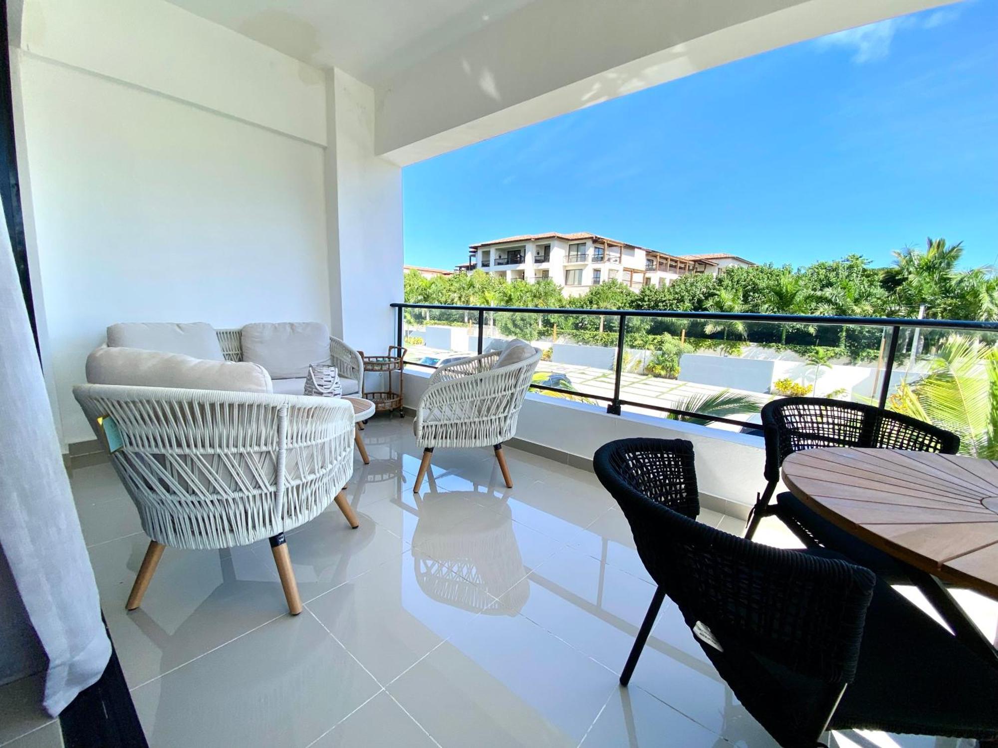 Elegancia Tropical And Pool Bibijagua Rd Apartment
