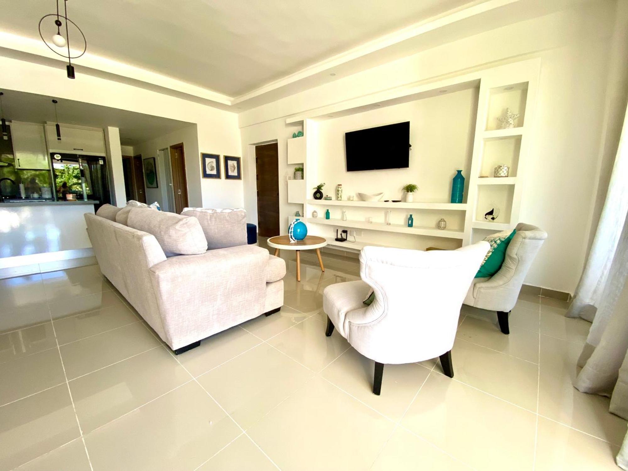 Elegancia Tropical And Pool Bibijagua Rd Apartment