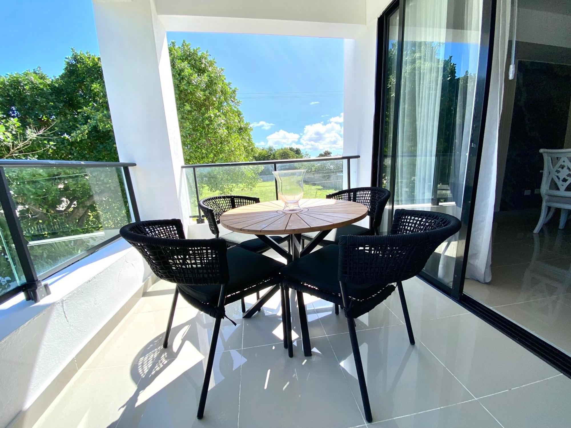 Elegancia Tropical And Pool Bibijagua Rd Apartment