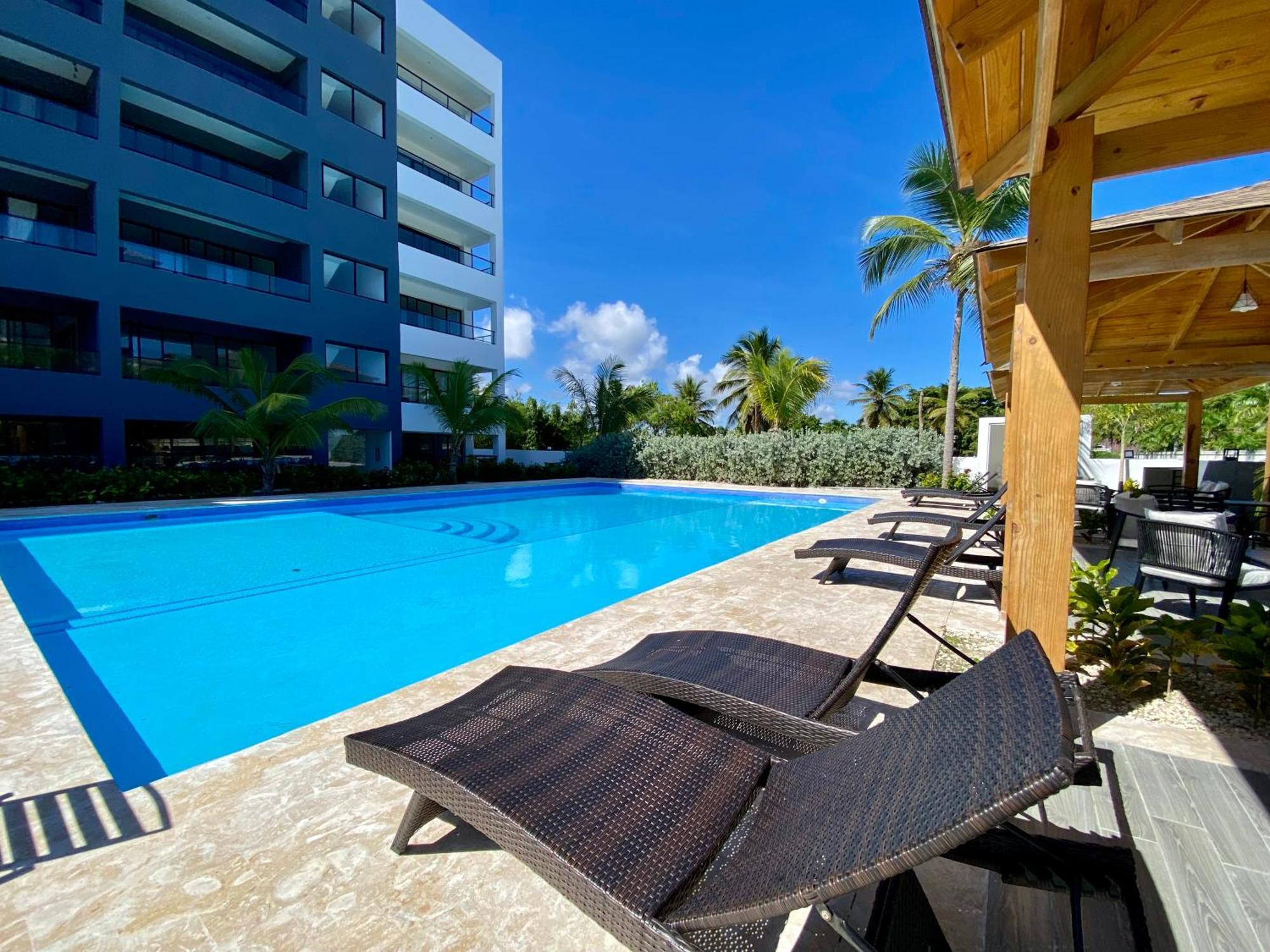 Elegancia Tropical And Pool Bibijagua Rd * Punta Cana