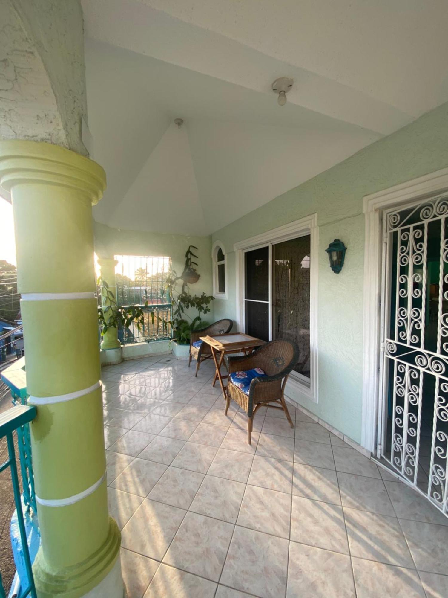 Guest house Casa Azul - 2*