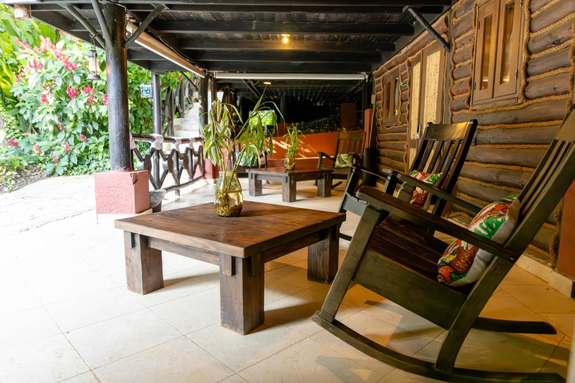 Platon Hotel