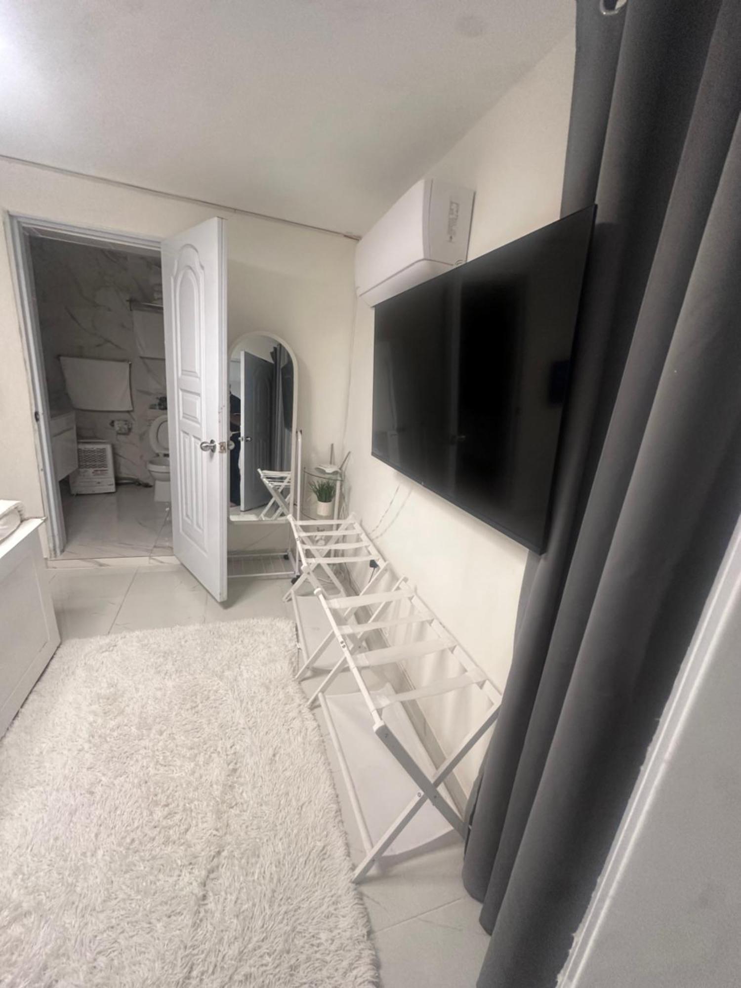 Apartment Luxury Hot Water,ac,wifi,ps3