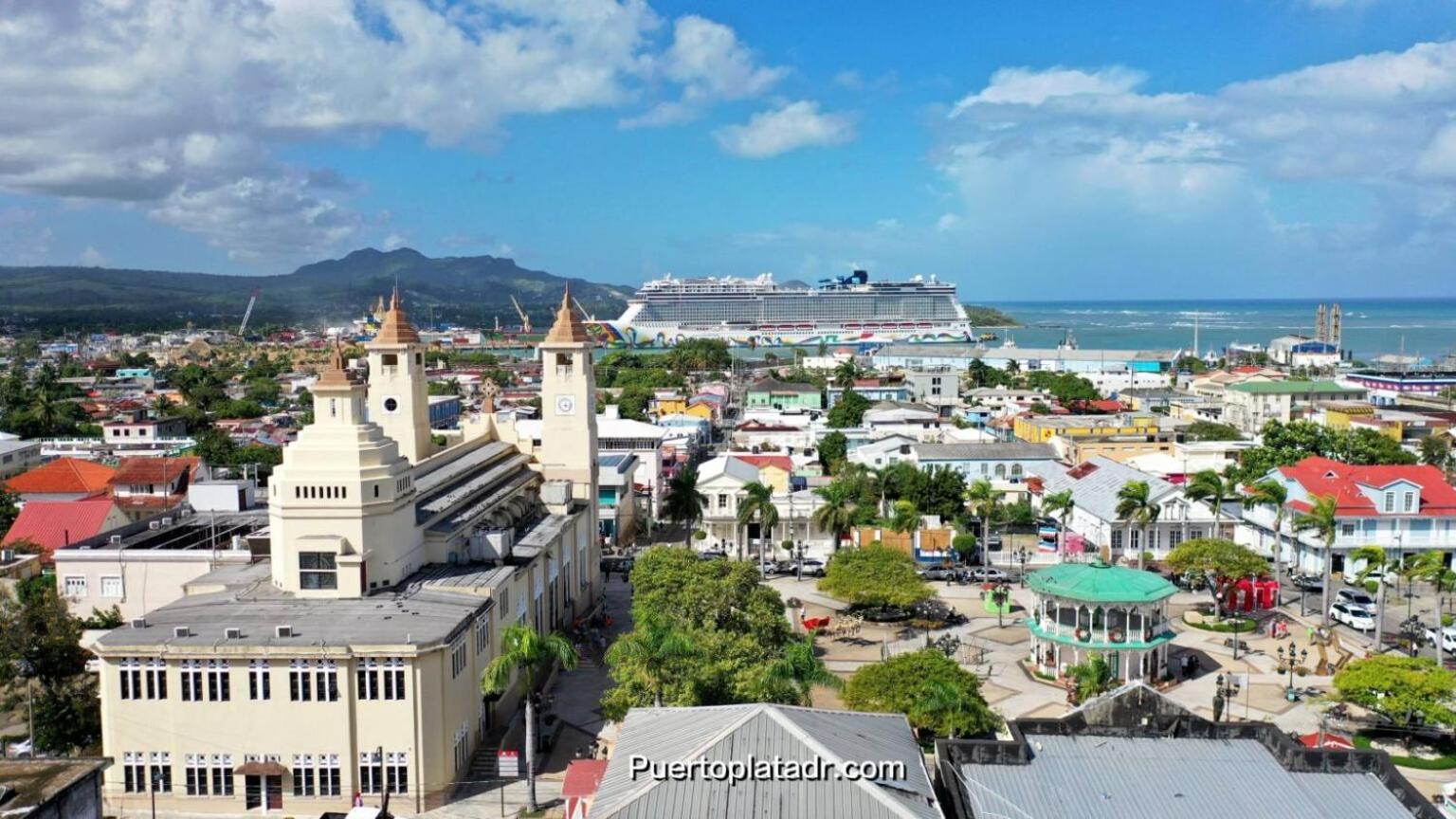 Luxury Hot Water,ac,wifi,ps3 * Puerto Plata