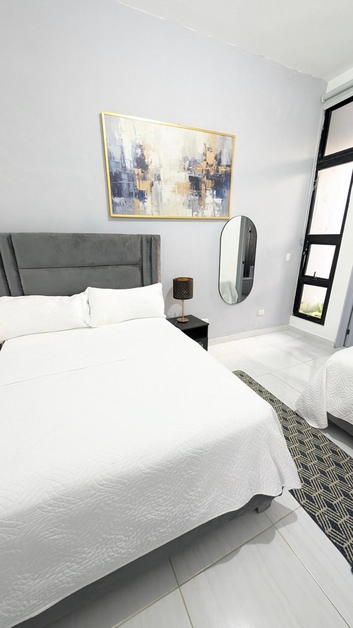 Skylight Aparthotel