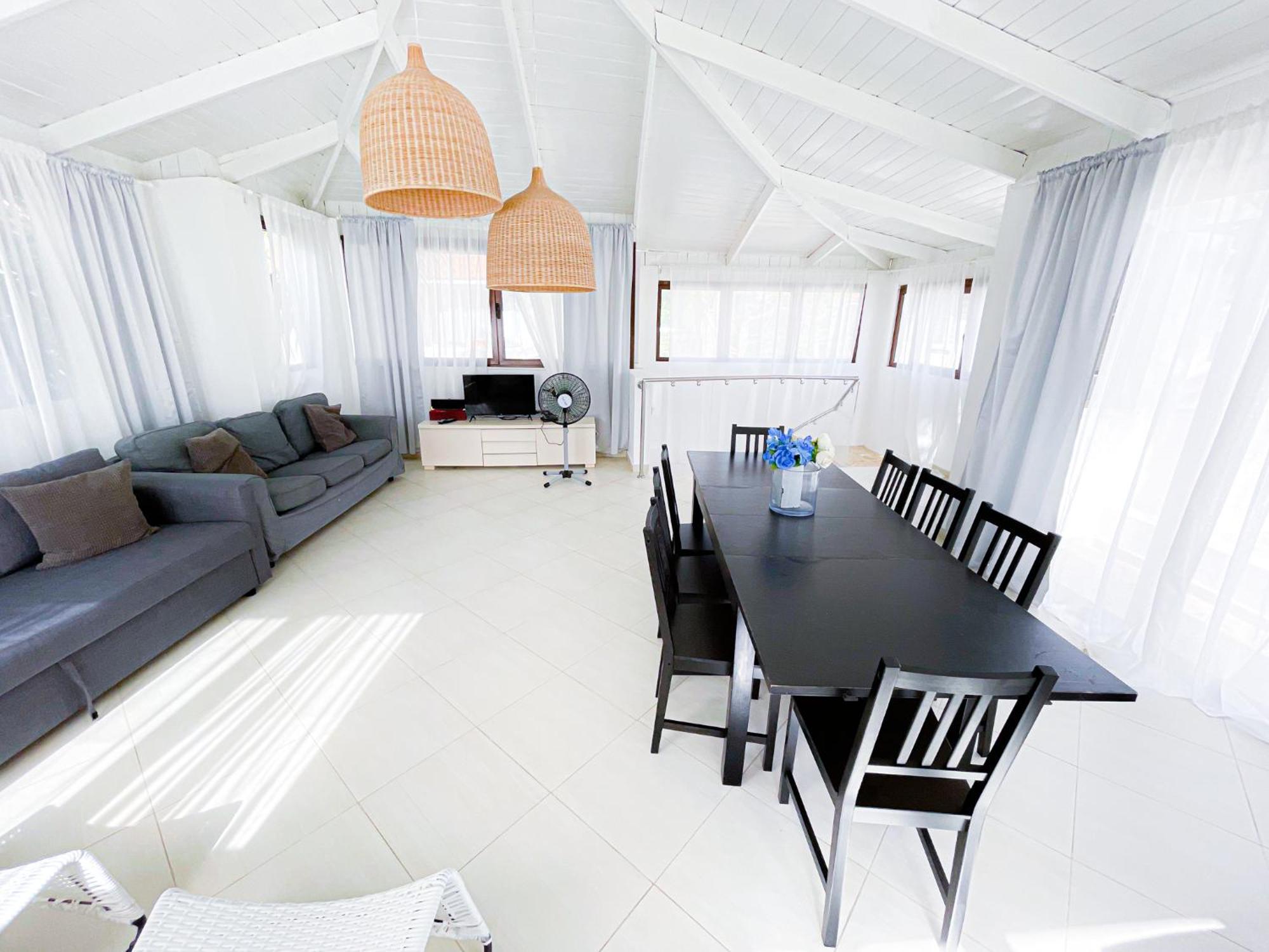 Condo-hotel With & Private Wifi Bbq Club &