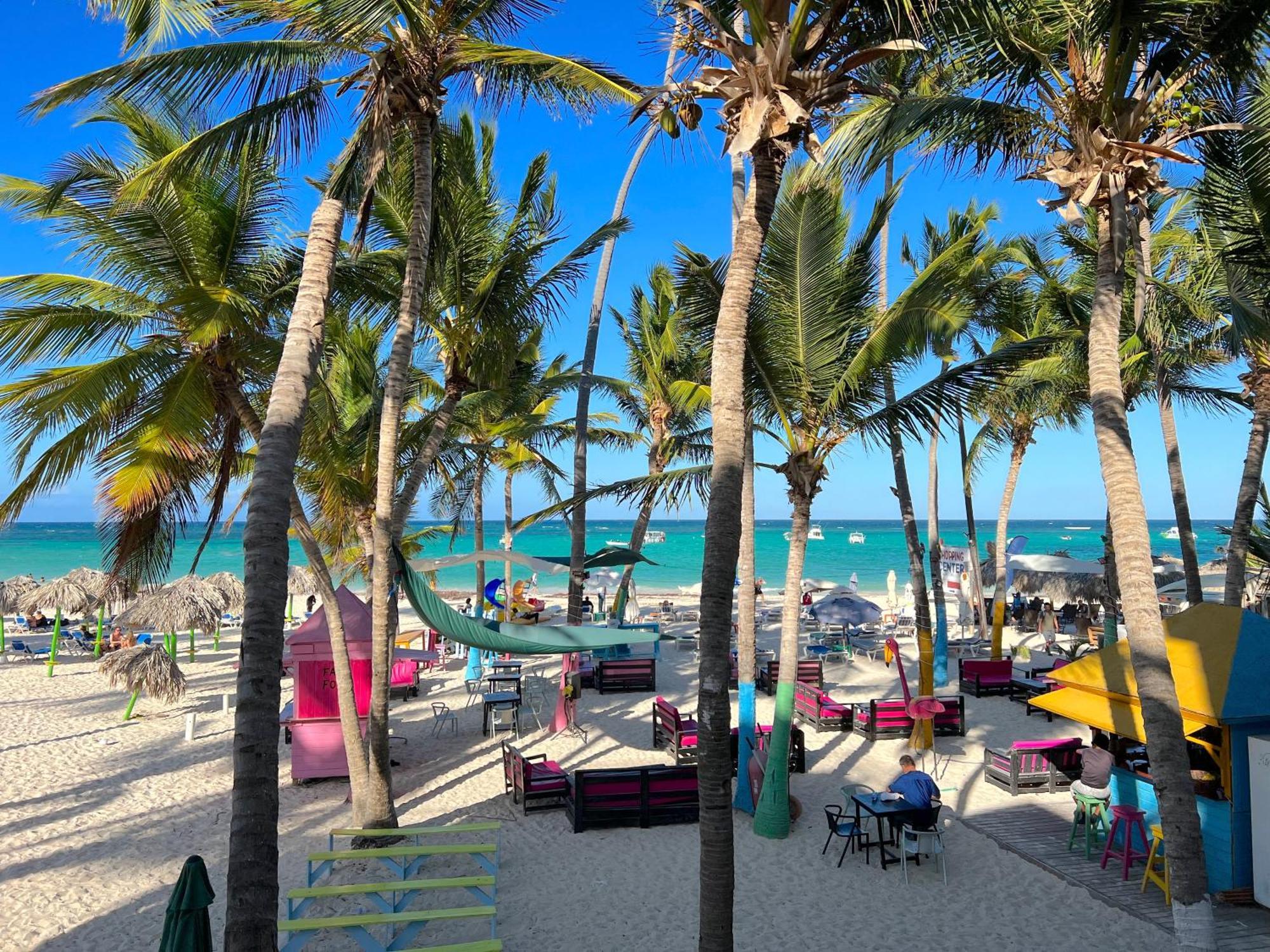 Tropical And - Corales - Great Location With Many Restaurants 5*