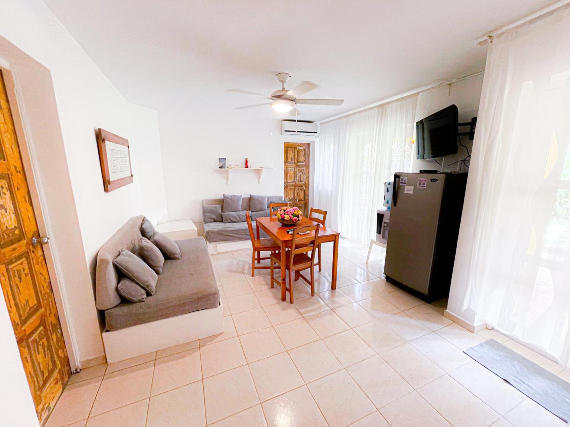 Tropical And Homes - Club, Spa, Restaurants - Playa Corales Hotel