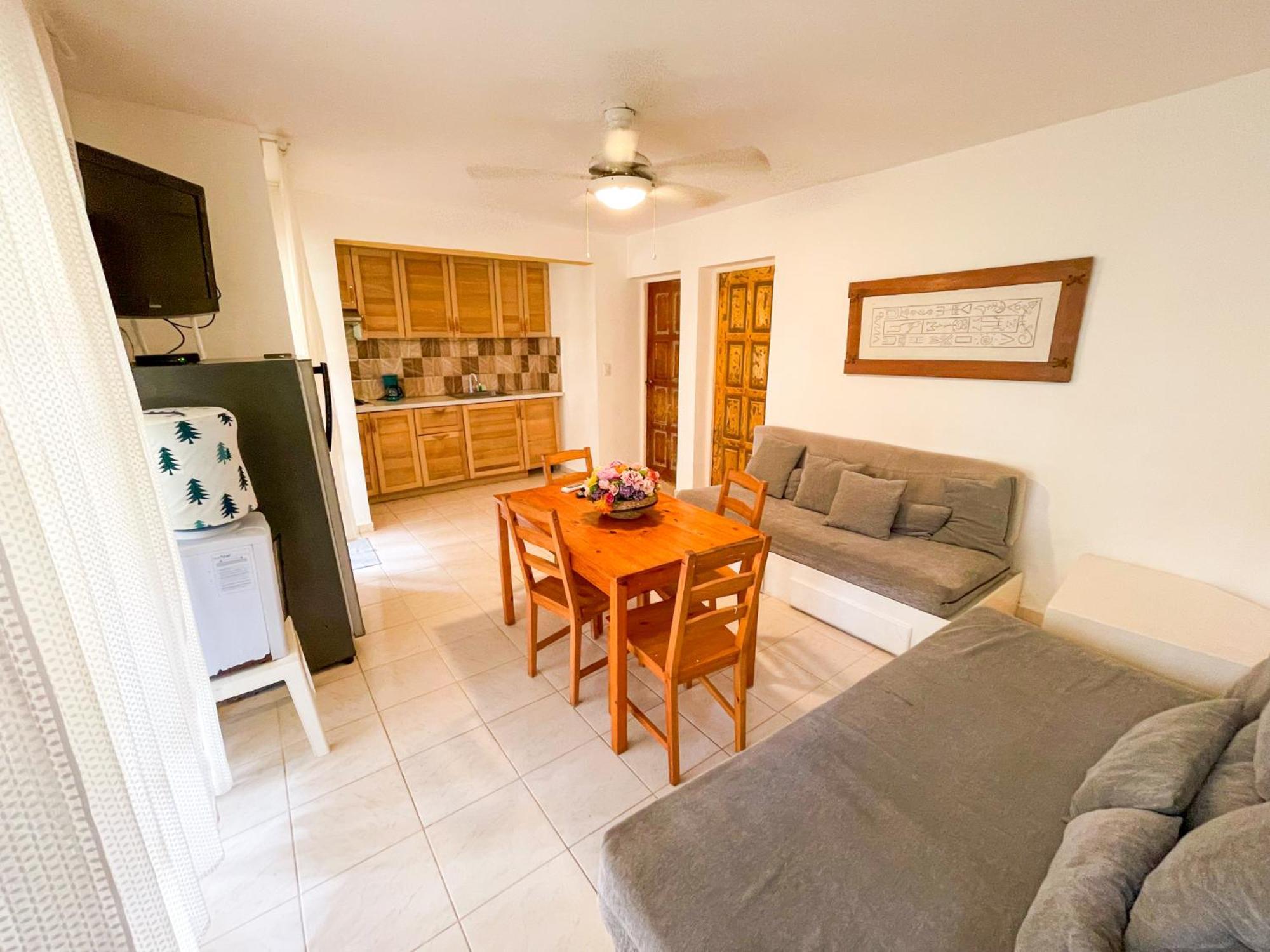 Tropical And Homes - Club, Spa, Restaurants - Playa Corales