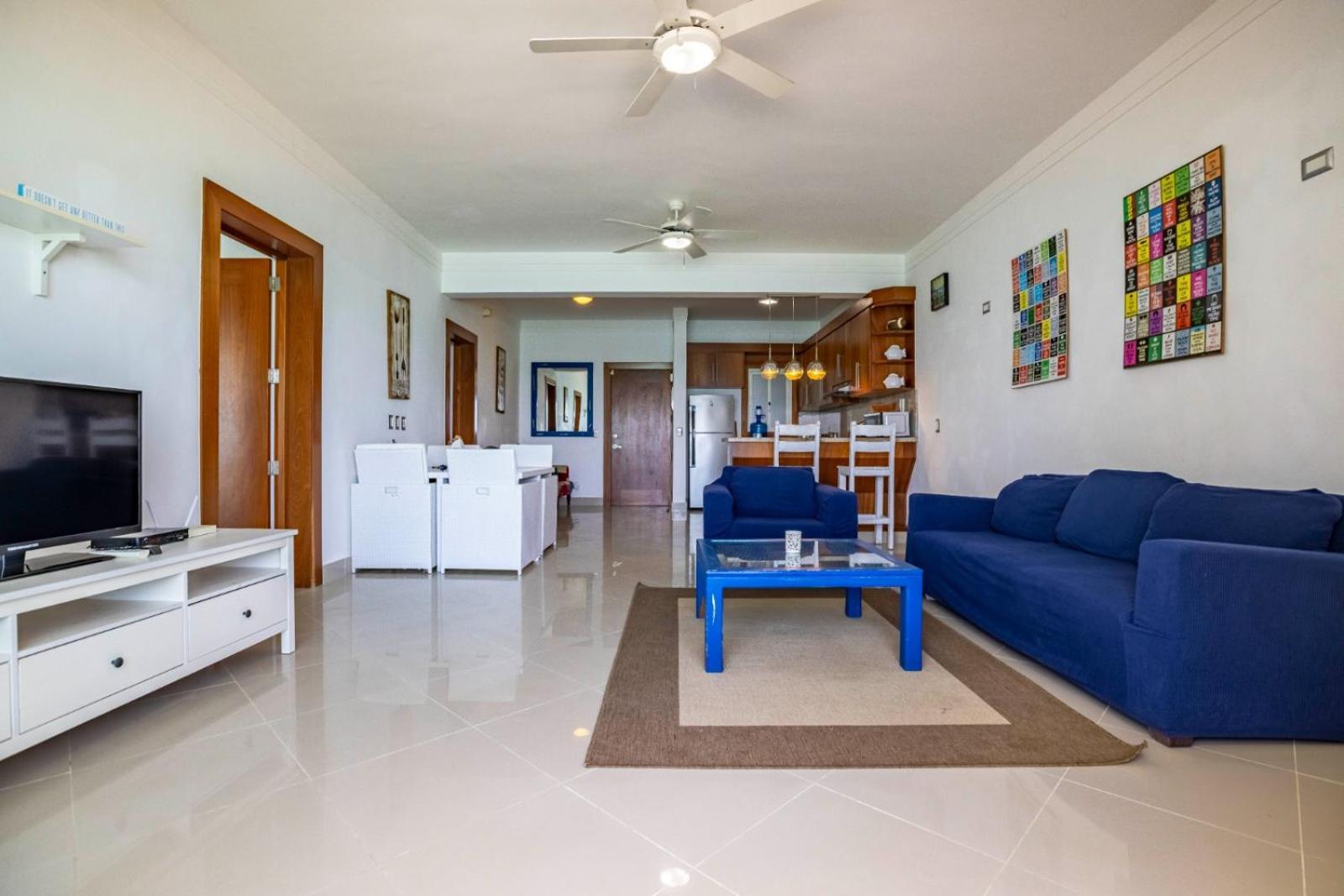 Beachfront Apartment *
