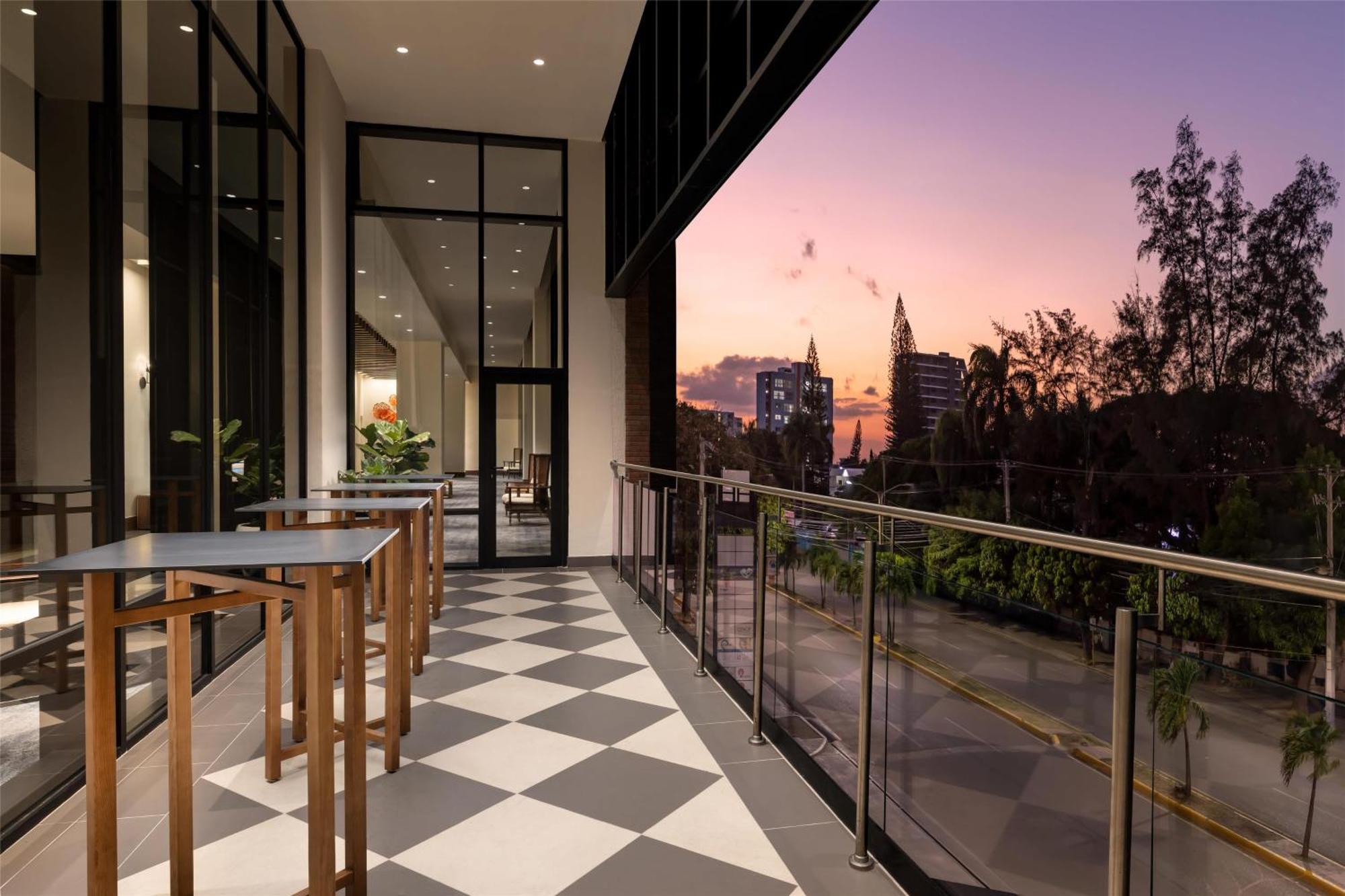 Hotel Santiago, Curio Collection By Hilton Santiago De Los Caballeros