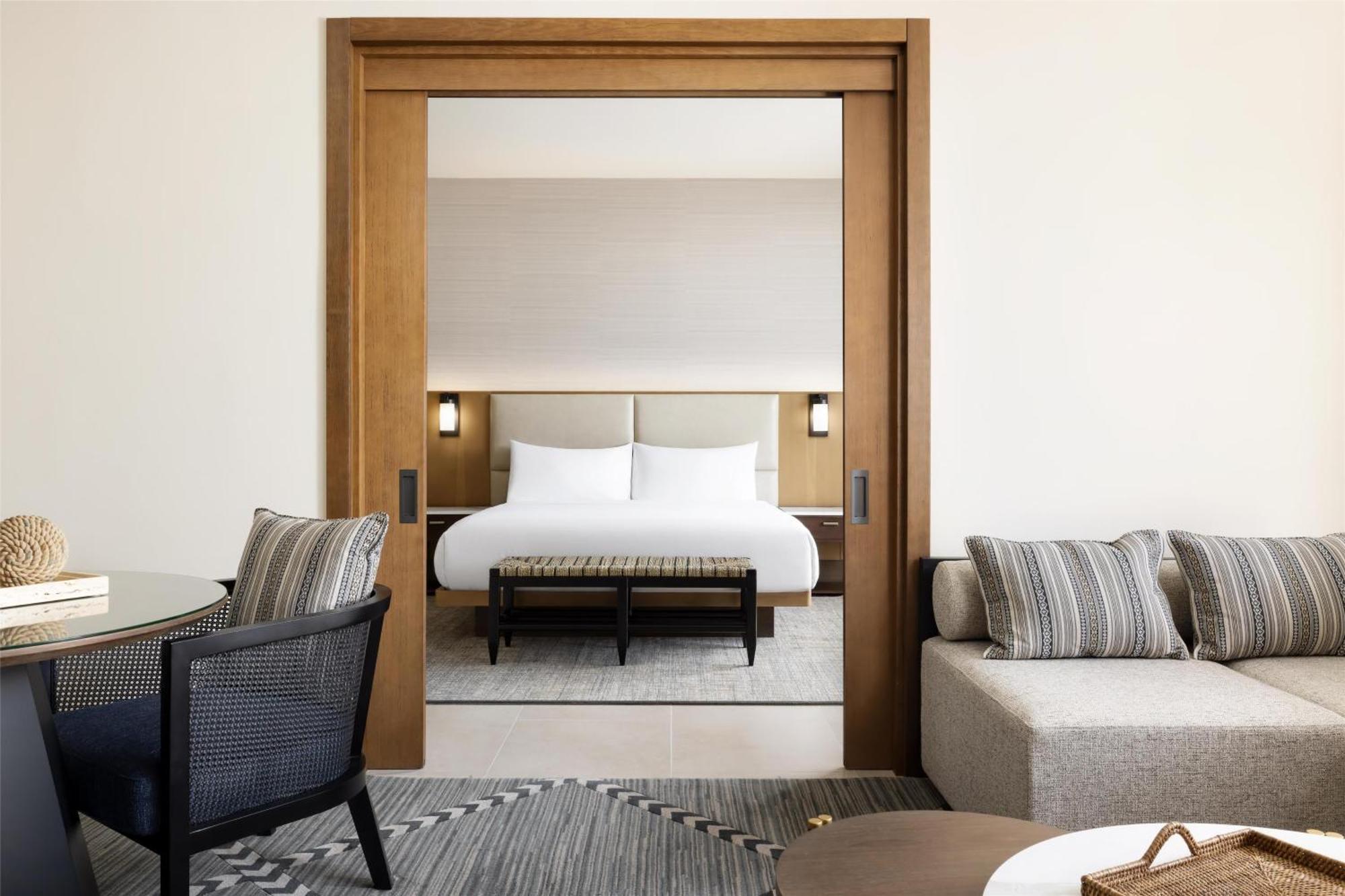 Hotel Santiago, Curio Collection By Hilton