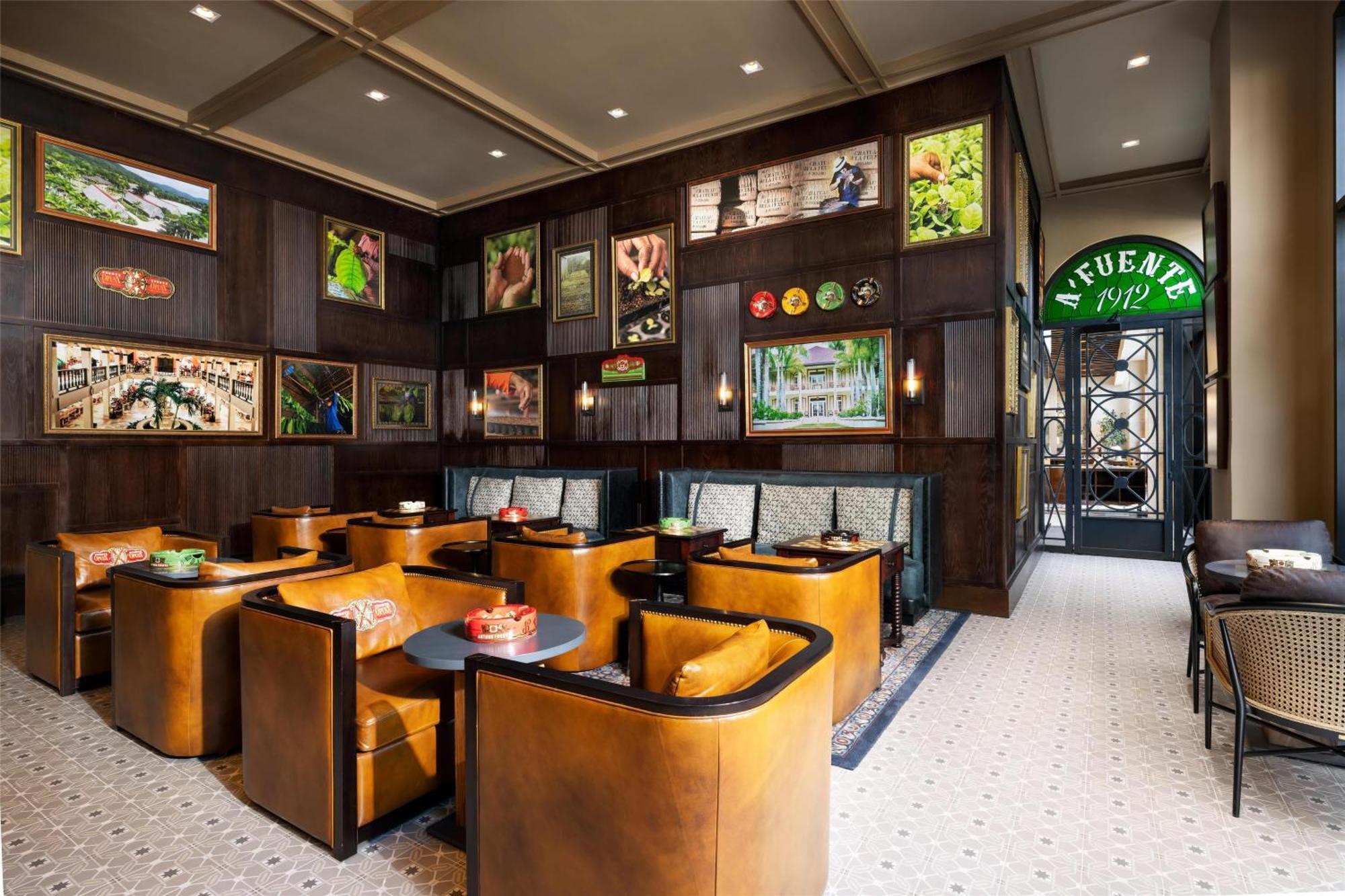 Hotel Santiago, Curio Collection By Hilton 4*