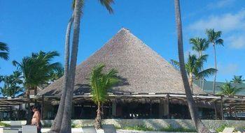 Cocos Lodge *