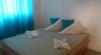 Cocos Lodge