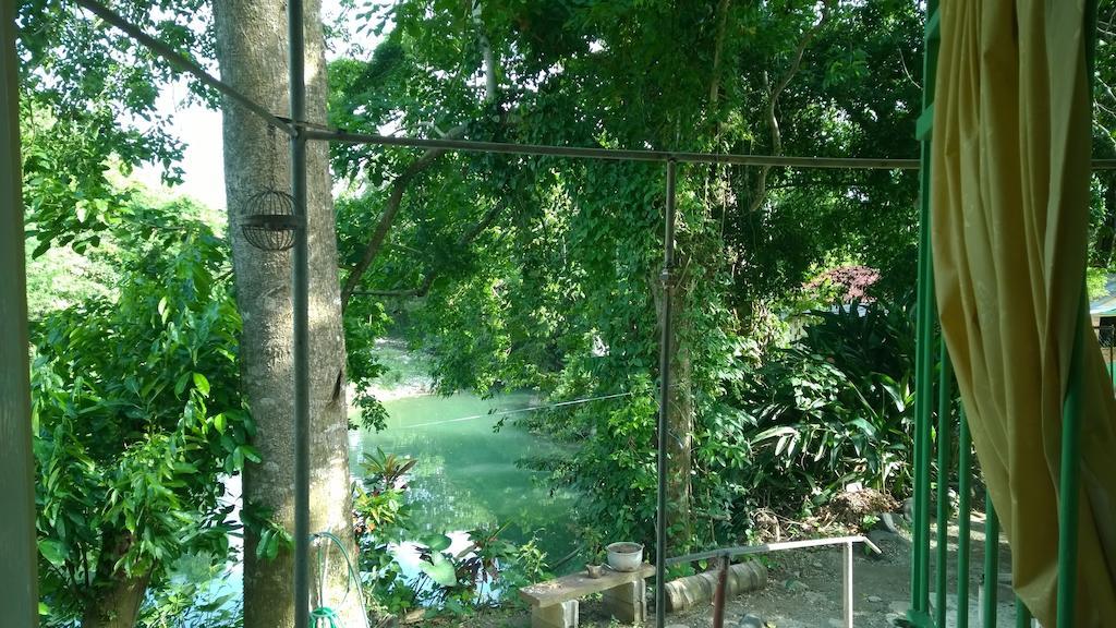 Riverside Private Lodge *