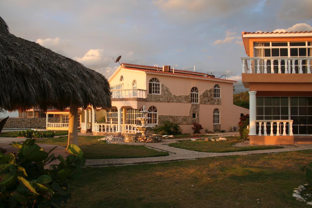 Inn Panoramica La Cienaga (Barahona)