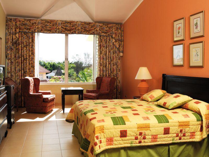 Barcelo Capella Beach