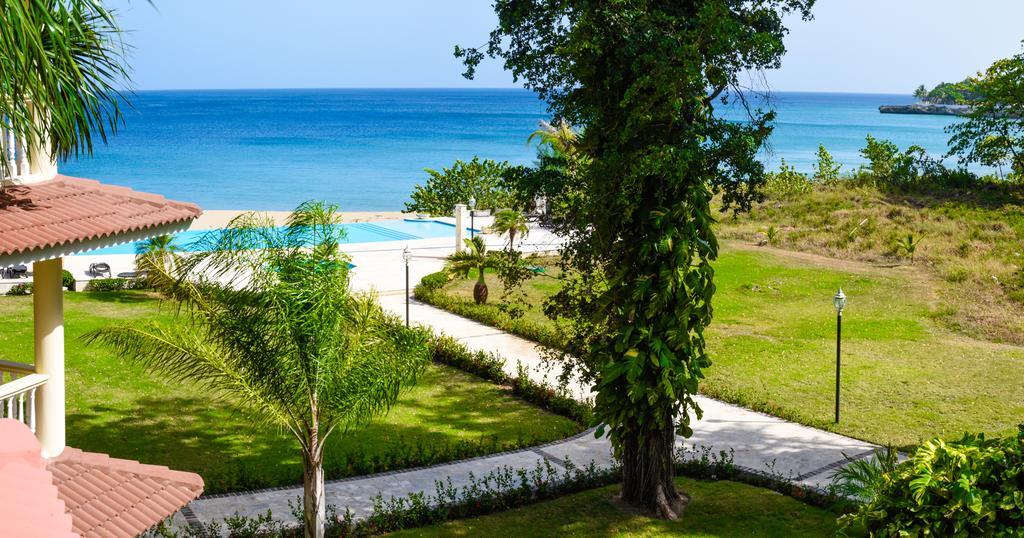 Hispaniola Luxury Ocean Front