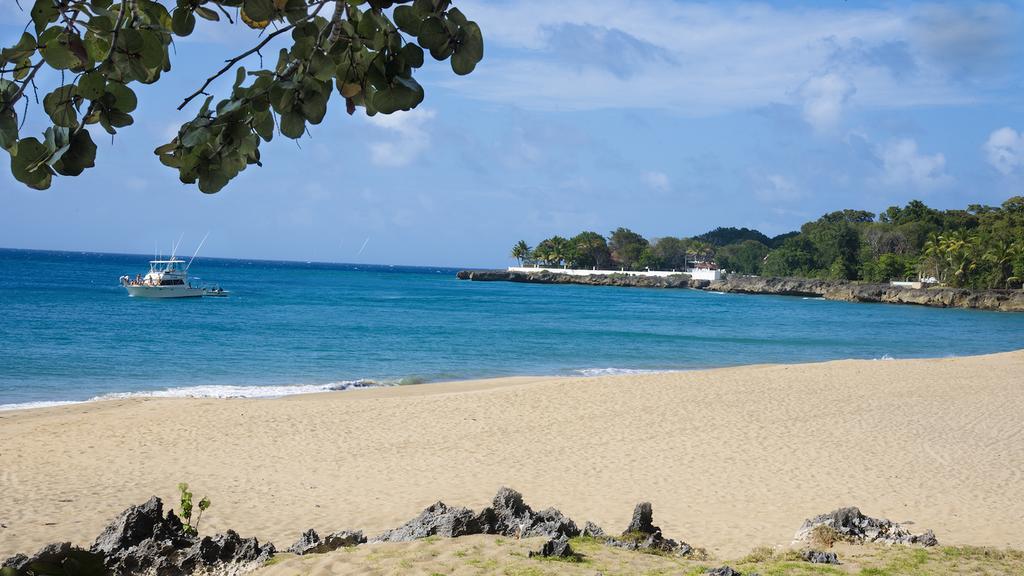 Hispaniola Luxury Ocean Front Apartment Sosua