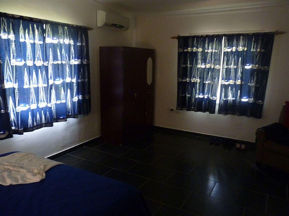 El Quemaito Hotel