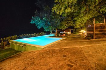 Clave Lodge *