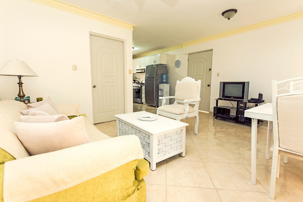 Garden Condos 3*
