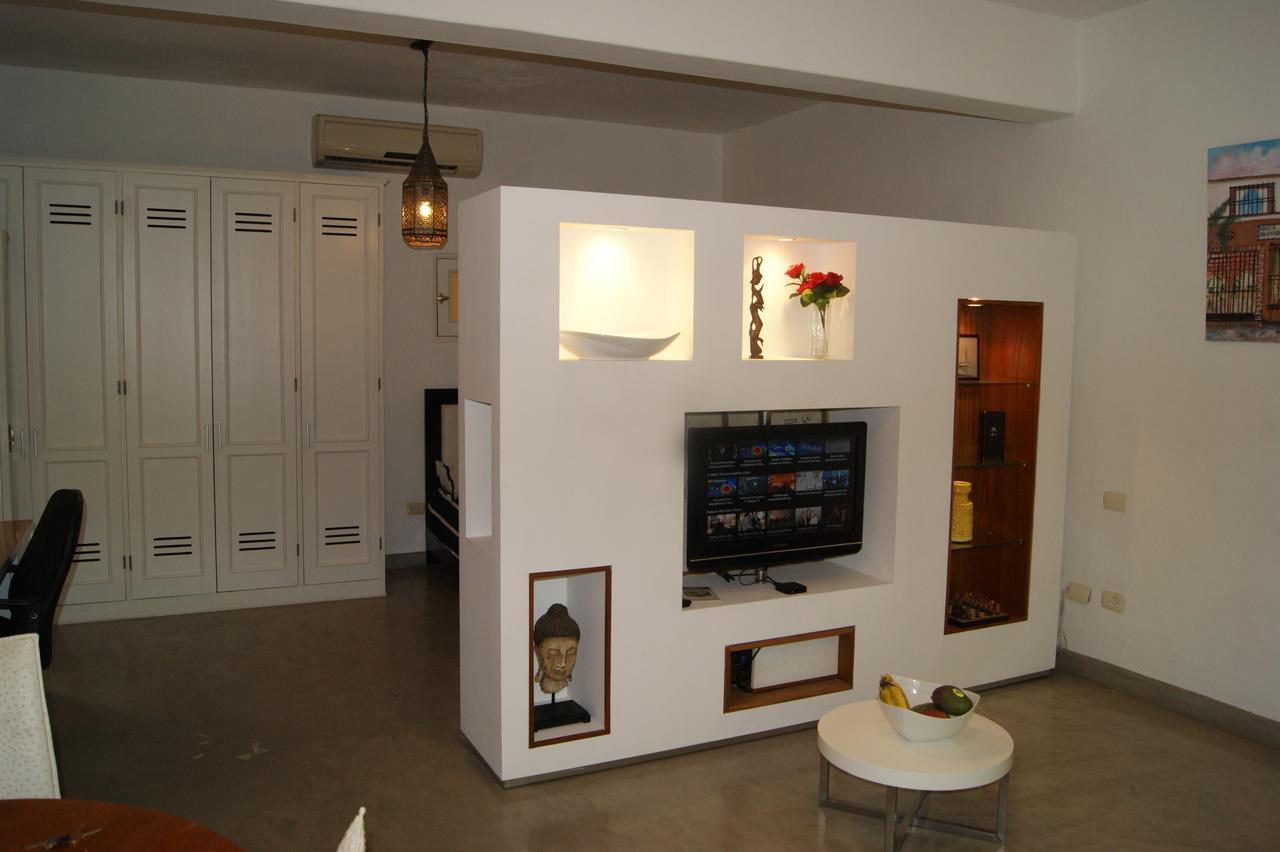 Paseo Colonial Apartment *