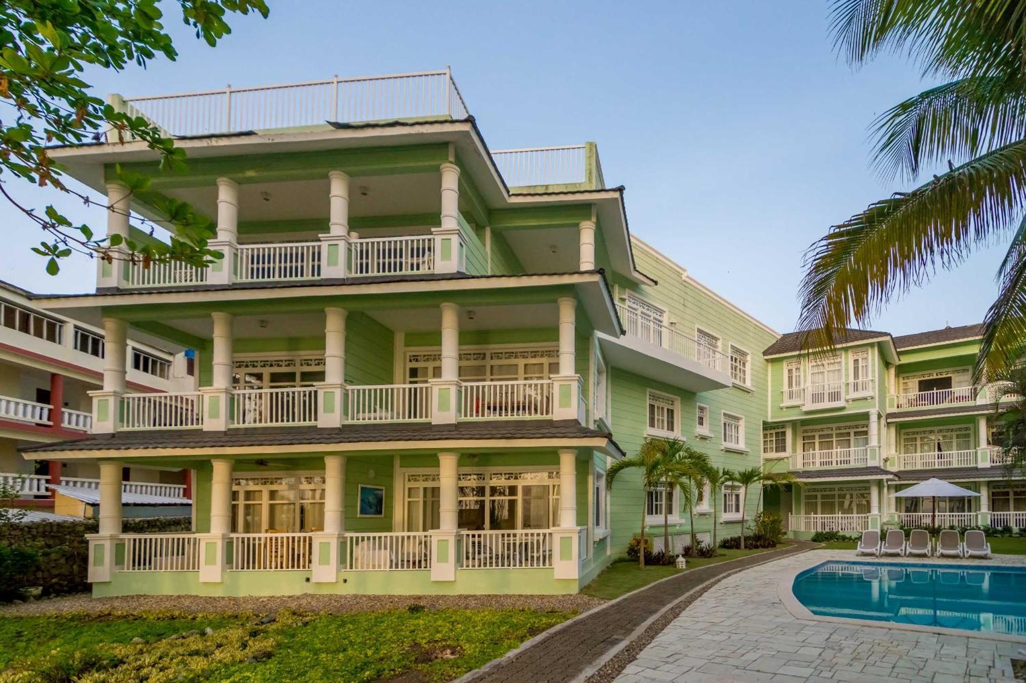 Las Galerias Apartment