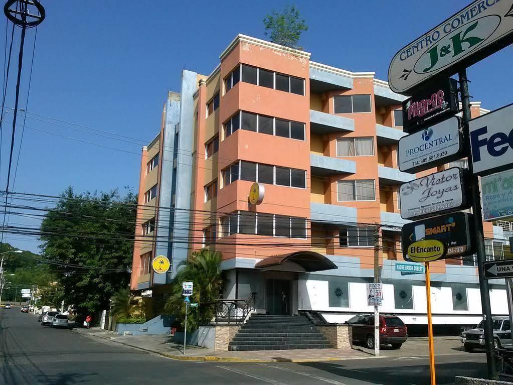 Jardines Metropolitanos 3*