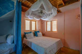Hotel La Isleta 2*